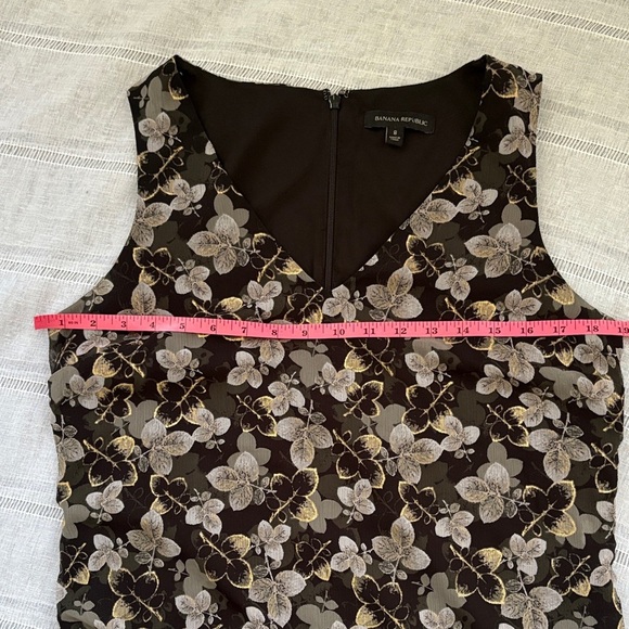 Banana Republic Gold Leaf V-Neck Shift Dress - Picture 11 of 12